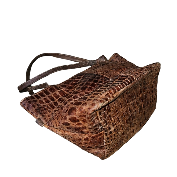 Looka Designer Embossed Leather Tote - Picture 5 of 12